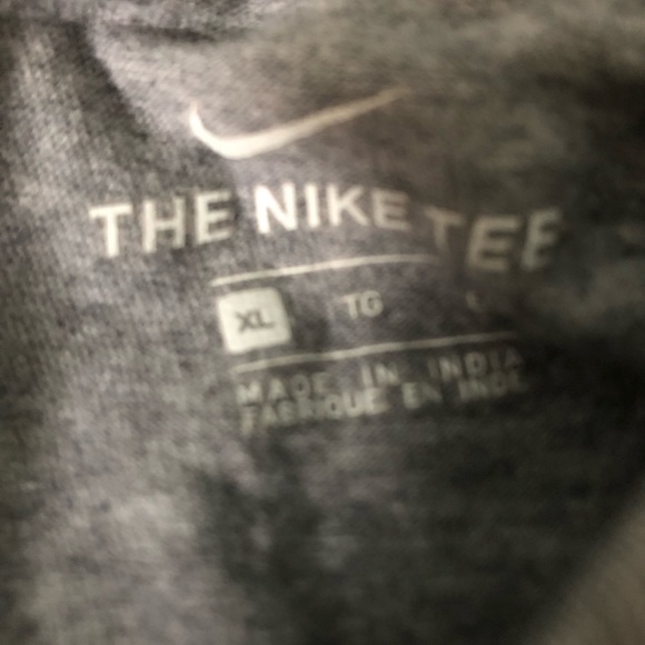 Nike Tee - Picture 3 of 3